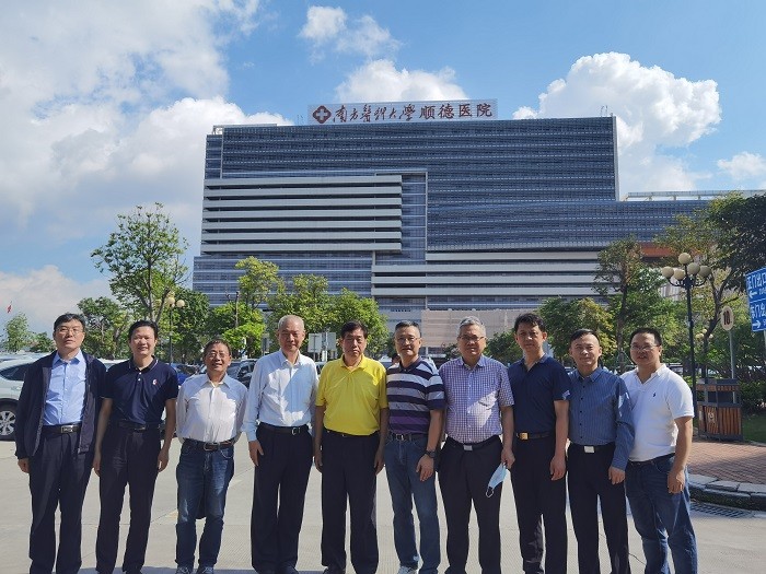 左4、左5分別為楊鎮(zhèn)教授、鄒聲泉教授.jpg